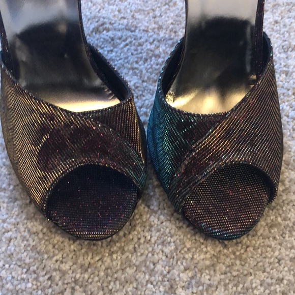 Fuss heels - Picture 5 of 8